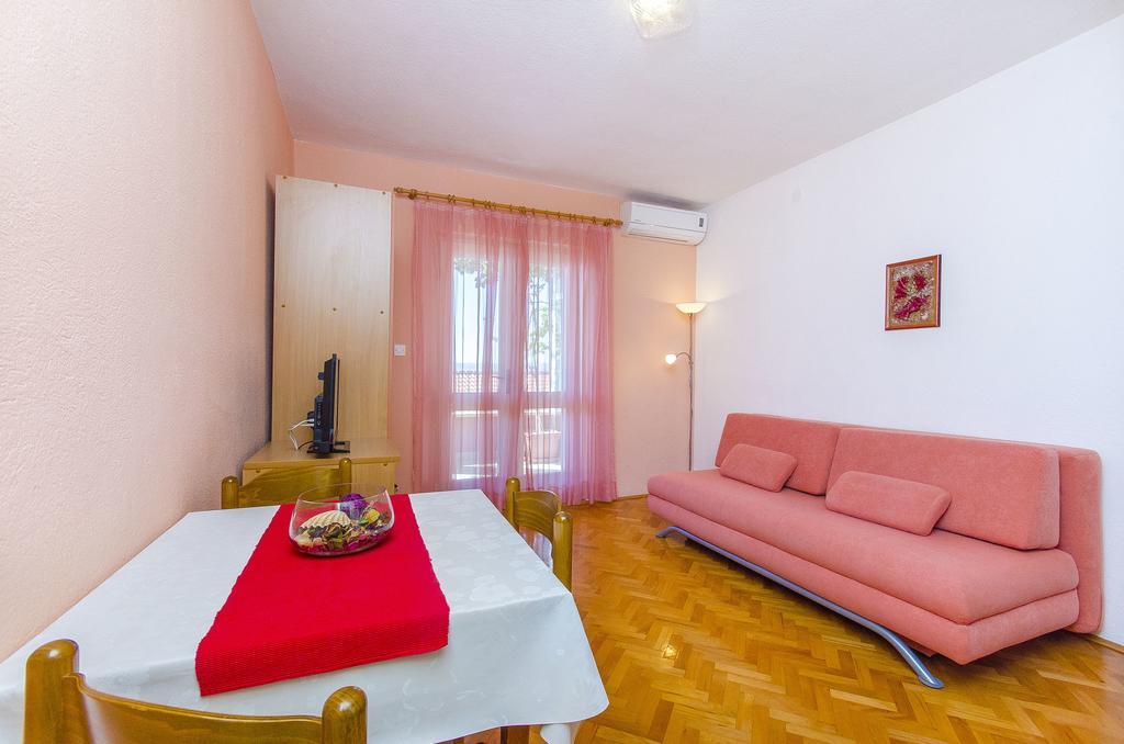 Apartments Kunac Podgora Habitación foto