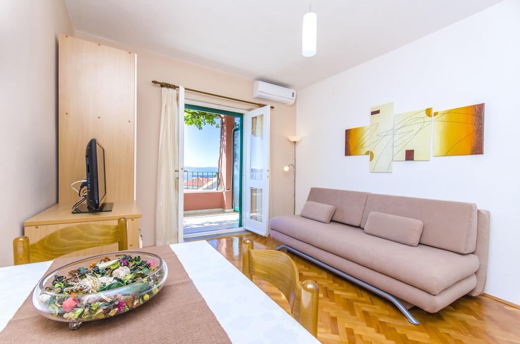 Apartments Kunac Podgora Habitación foto