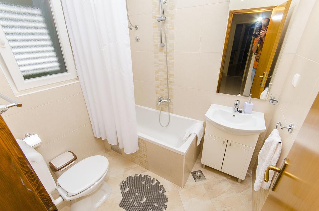 Apartments Kunac Podgora Habitación foto