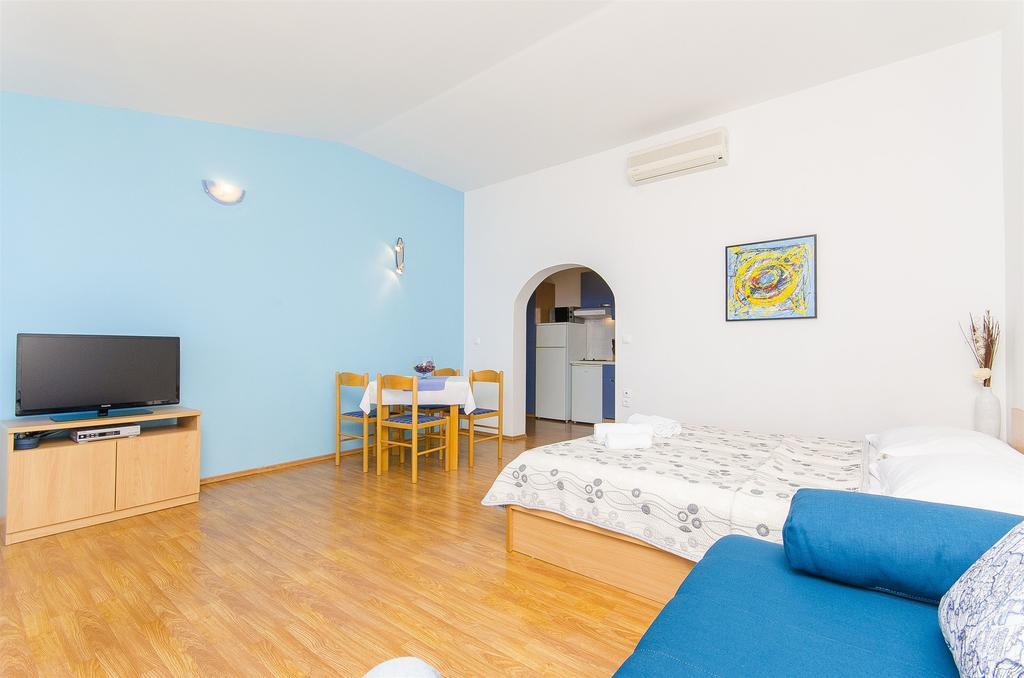 Apartments Kunac Podgora Exterior foto